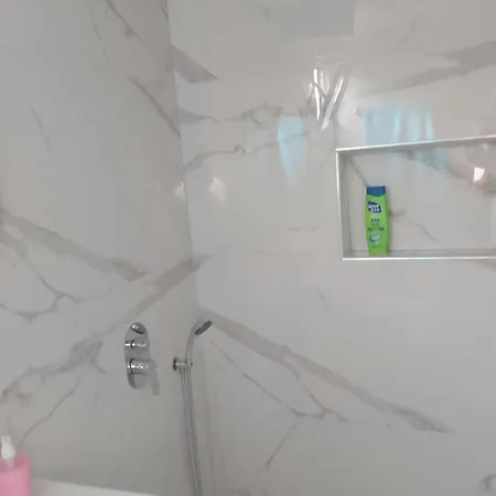 بيت ضيافة Arsonguest
